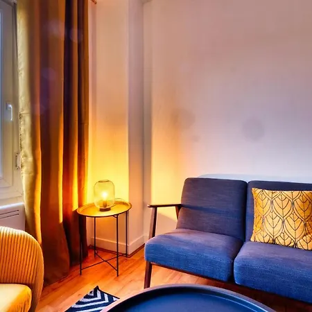 Lnbnb * Cosy * Centre * Face Au Chateau Péronne