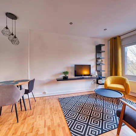 Διαμέρισμα Lnbnb * Cosy * Centre * Face Au Chateau Péronne
