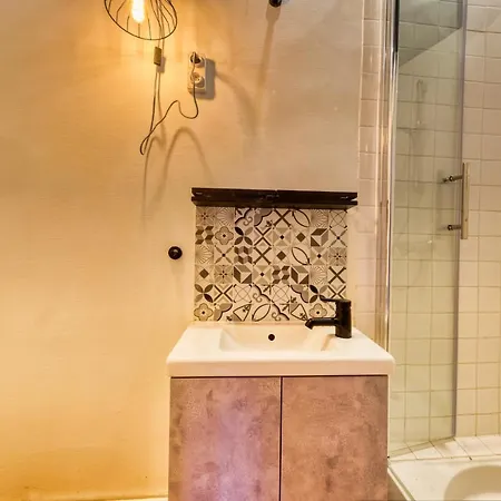 Lnbnb * Cosy * Centre * Face Au Chateau