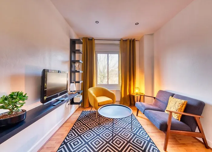 Lnbnb * Cosy * Centre * Face Au Château * Péronne